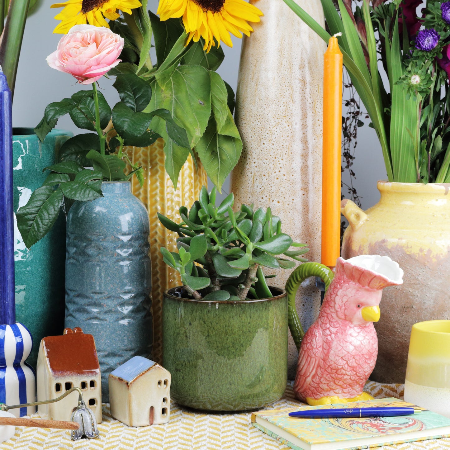 Forest green cylinder